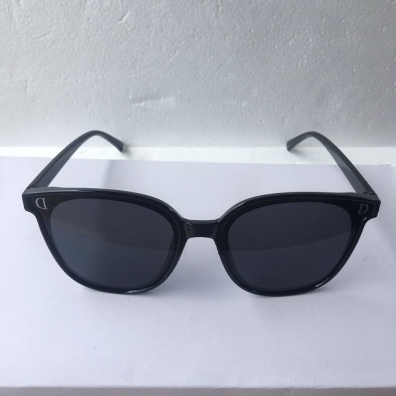 Kính Mát Thời Trang Chữ D 🍏 Hàng Quảng Châu 🍏 Mã: D-2136 | BigBuy360 - bigbuy360.vn