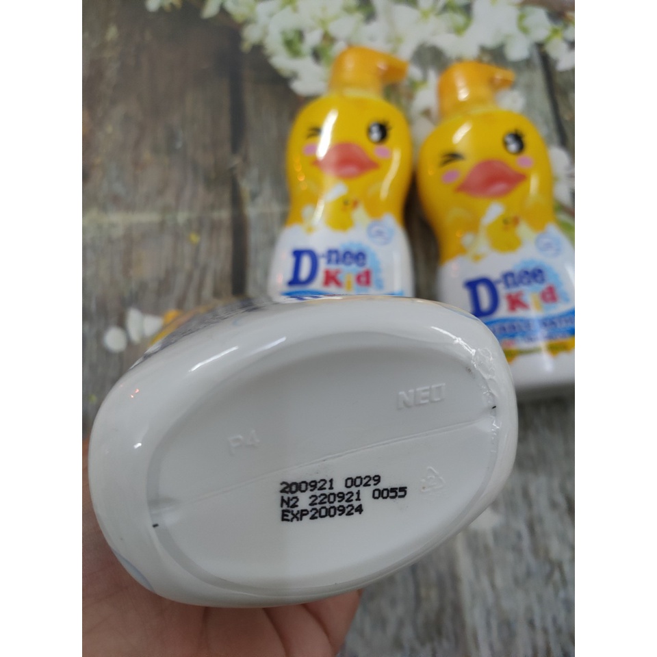 Sữa tắm gội trẻ em Dnee Kids 400ml​  tắm gội toàn thân cho bé