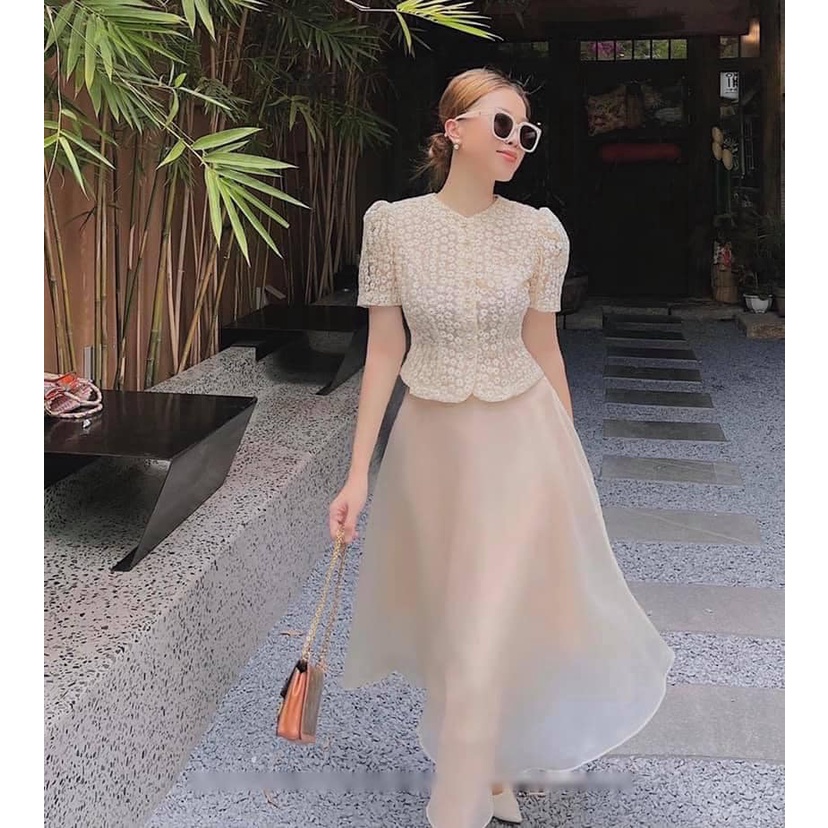 LINH CAVALI - Set hồng ren cv voan