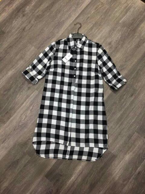 Váy sơ mi kẻ to