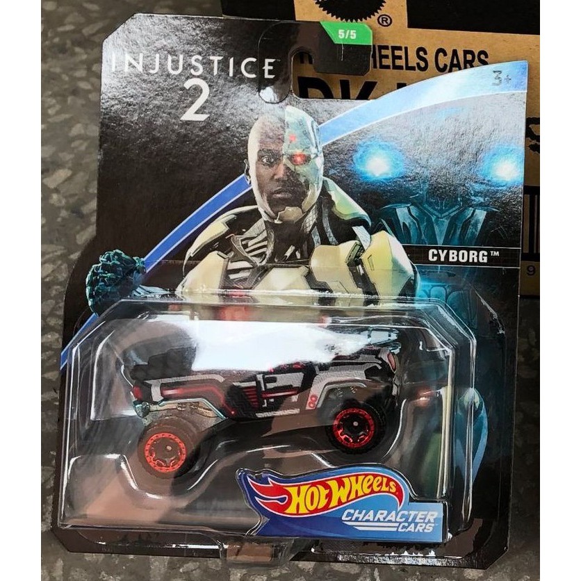 Xe mô hình Hot Wheels Character Cars Cyborg FLJ82