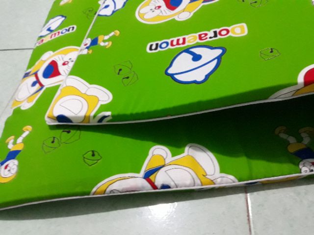 Nệm đi học cho bé trai