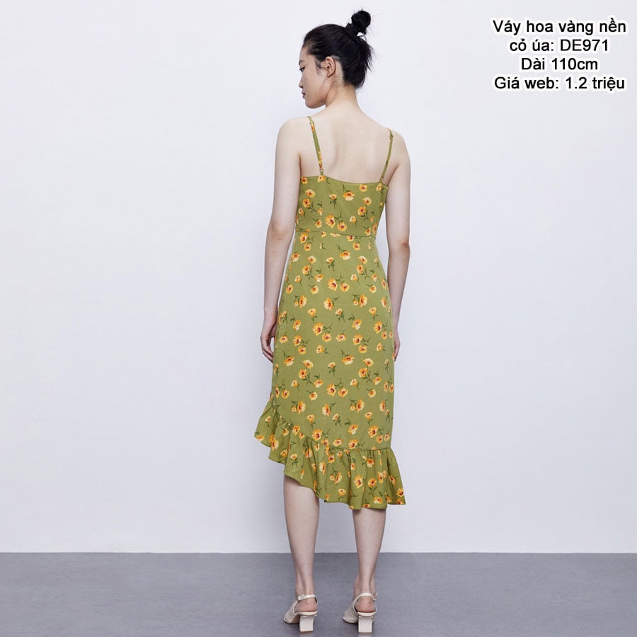 Váy 2 dây khoe dáng và khoe màu đẹp dã man của Urban Revivo