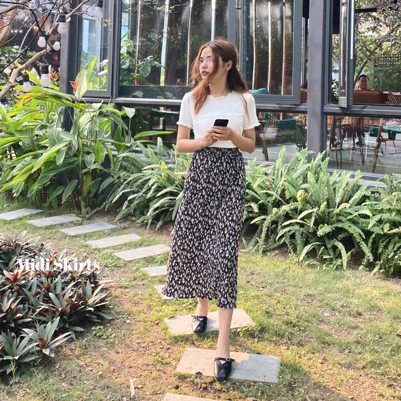 CHÂN VÁY XẾP LY CHỮ A | BigBuy360 - bigbuy360.vn