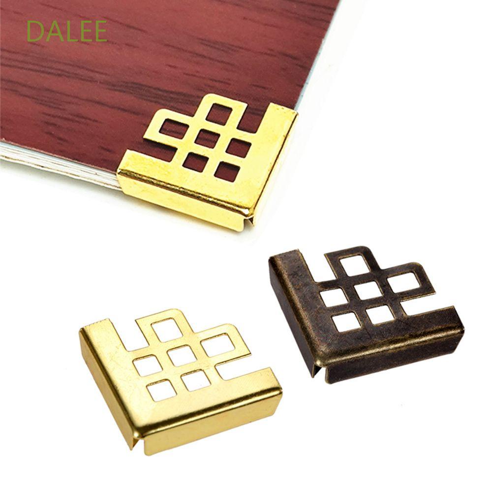 Set 50 miếng ốp bảo vệ trang trí góc bàn/hộp trang sức bằng kim loại phong cách cổ
