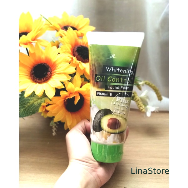 Sữa rửa mặt bơ Aron Whitening Oil Control Foam Plus Avocado & Rice Milk – Thái Lan 210g