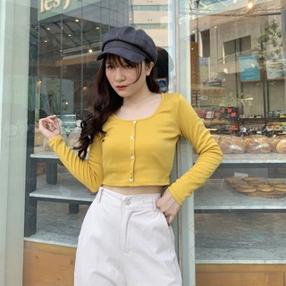 [hàng mới] ÁO CROPTOP TAY DÀI CHẤT LIỆU LEN TĂM KIỂU DÁNG ÁO CROPTOP TAY DÀI CÚC DỌC HOT CHẤT ĐẸP