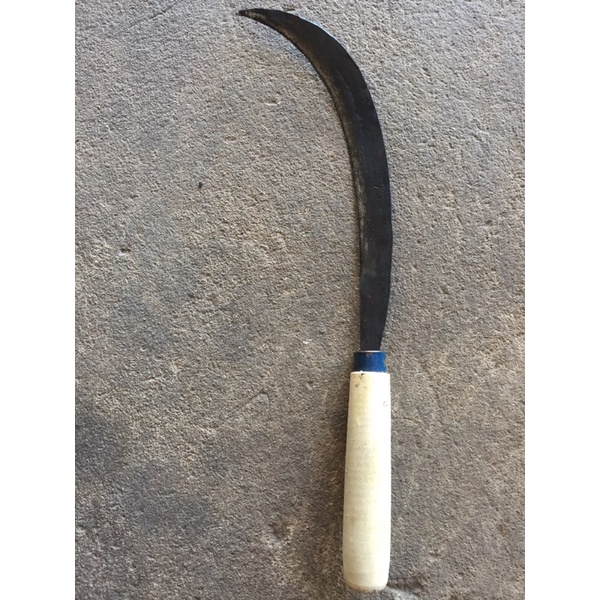 Liềm ( lưỡi hái) cắt cỏ