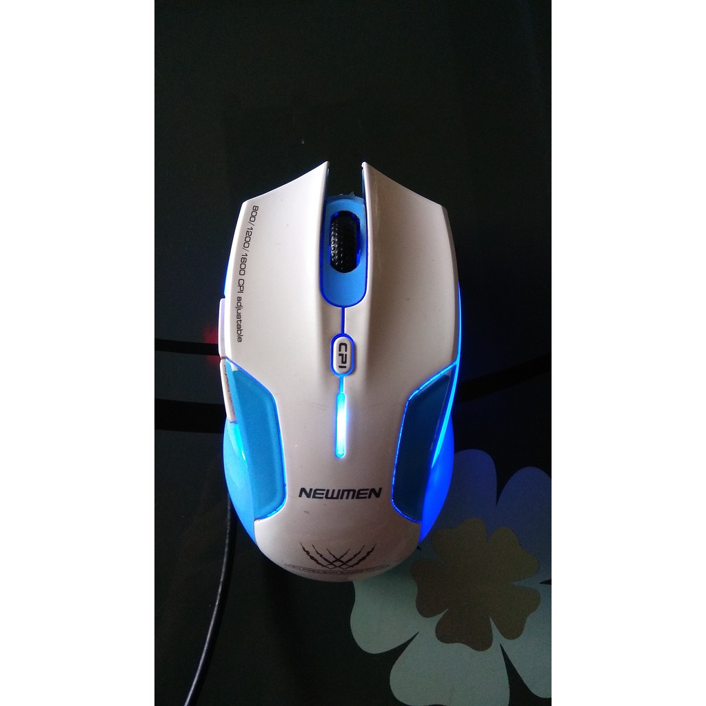 Chuột gaming có dây Newmen N500 màu xanh trắng