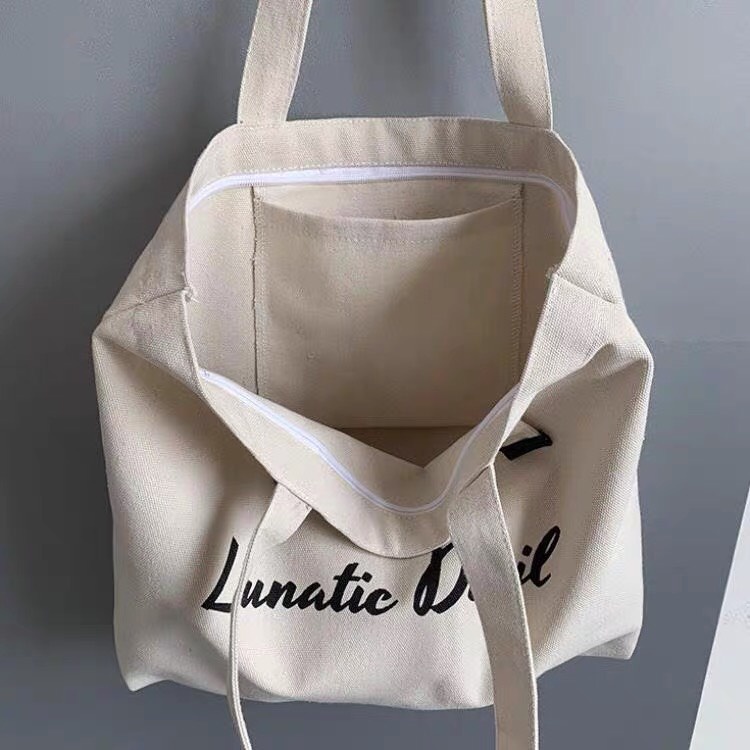 Túi tote vải canvas cao cấp Lunatic Devil khổ vuông