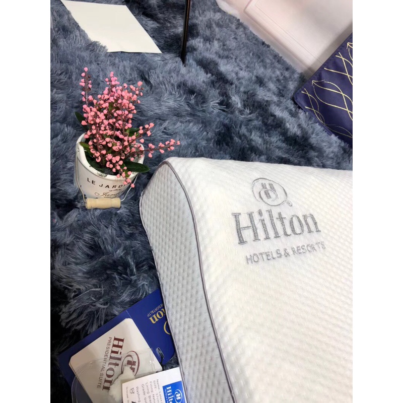 Gối Cao Su Hilton Loại Đẹp Sẵn Hàng