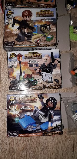 Lắp ráp 1 hộp lắp ráp LegoBattergruond 2019Y