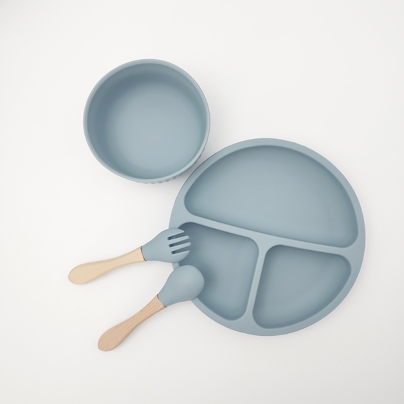 Bộ 4 Dụng Cụ Tập Ăn Gồm Bát / Muỗng / Nĩa Chia Ngăn Bằng Silicone Dành Cho Bé