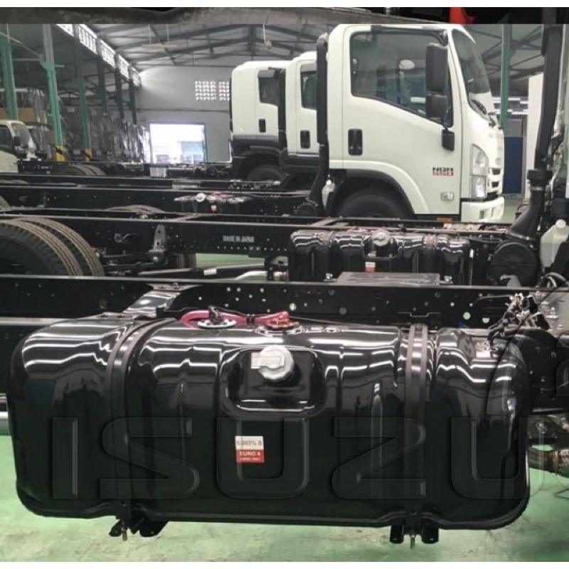 Nắp bình dầu xe tải QKR 91ps 1t9, nắp thùng dầu isuzu QKR 230,270, nắp thùng