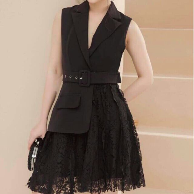 Váy cổ vest nhấn nắp túi