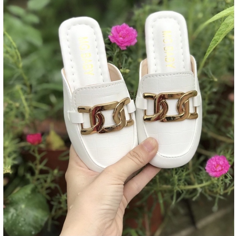 Giầy sục mũi vuông có khóa vàng dễ thương cho bé gái - Giày lười cho bé đế dẻo êm chân daPU bít mũi MGbaby sành điệuV599