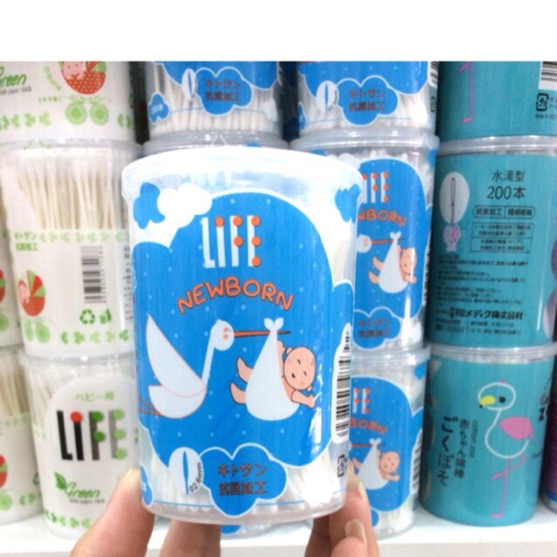 Tăm Bông Life Newborn 200 que (đầu tăm siêu nhỏ)