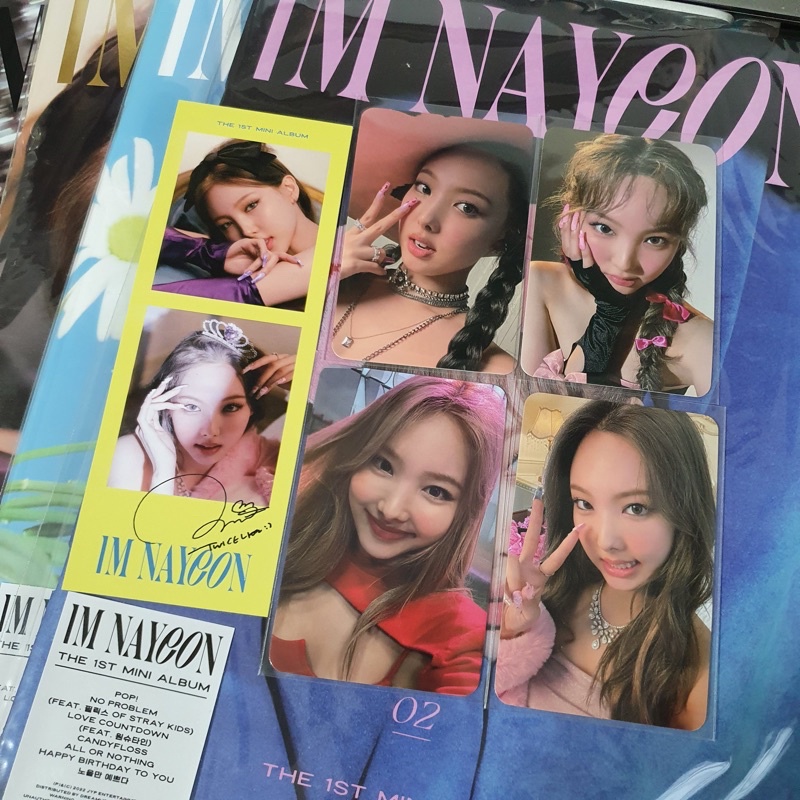 Card ảnh Nayeon - music plant