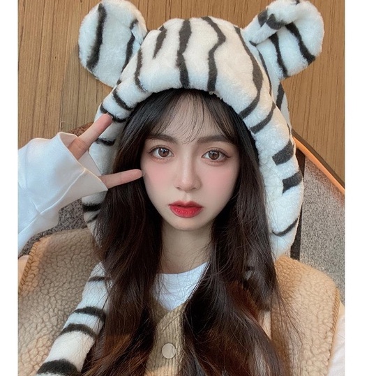 Mũ Trùm Đầu Kèm Khăn Choàng Cổ Che Tai Hình Đầu Hổ Dễ Thương Thời Trang Mùa Đông Cho Mẹ Và Bé