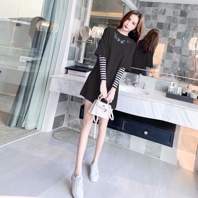 Váy len QC cổ thêu hoa xinh xắn