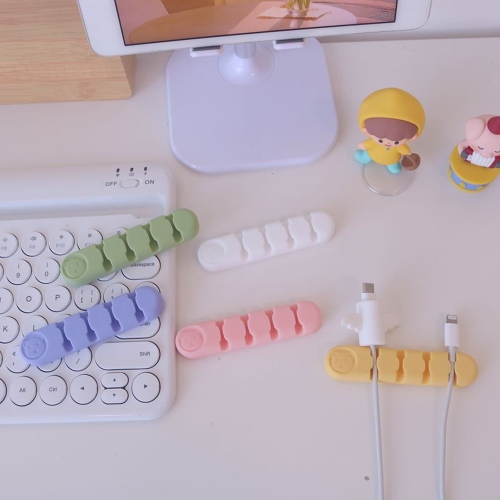 Giá đỡ dây cáp đa năng 4 lỗ tiện dụng