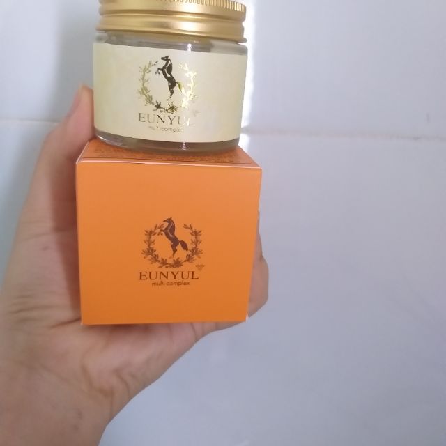 Kem tinh dầu ngựa EUNYUL