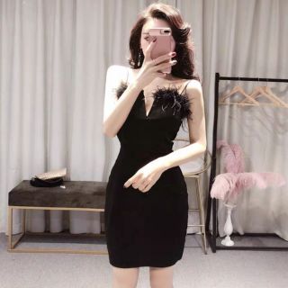 Váy 2 dây xẻ ngực lông vũ HÀNG CAO CẤP