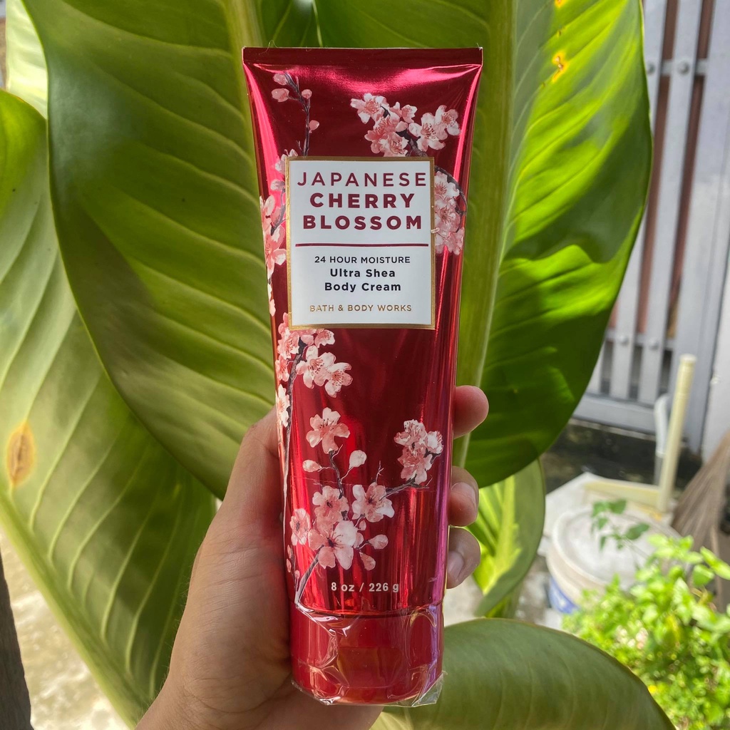 👑 L&G 💄 Sữa Dưỡng Thể Bath Body Works Japanese Cherry Blossom Body Lotion 236ml