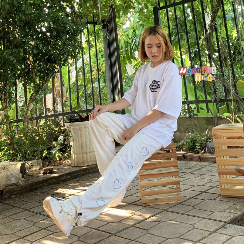 Quần Jogger Line Trái Tim Ulzzang Unisex Jogger Phối Sọc In Hình Dây Rút Lai Ống Rộng - MM