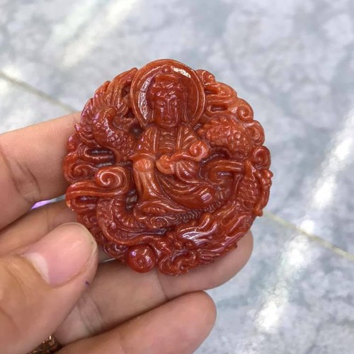 MẶT DÂY CHUYỀN PHẬT QUAN THẾ ÂM ĐÁ MÀU HUYẾT THIÊN NHIÊN