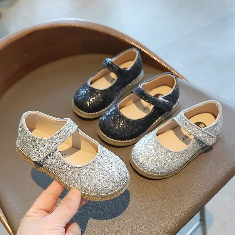 [381202) - Giày Slip On Trẻ Em Hợp Thời Trang - Hoa Văn Sáng Bóng