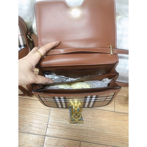 Túi đeo chéo nắp thời trang