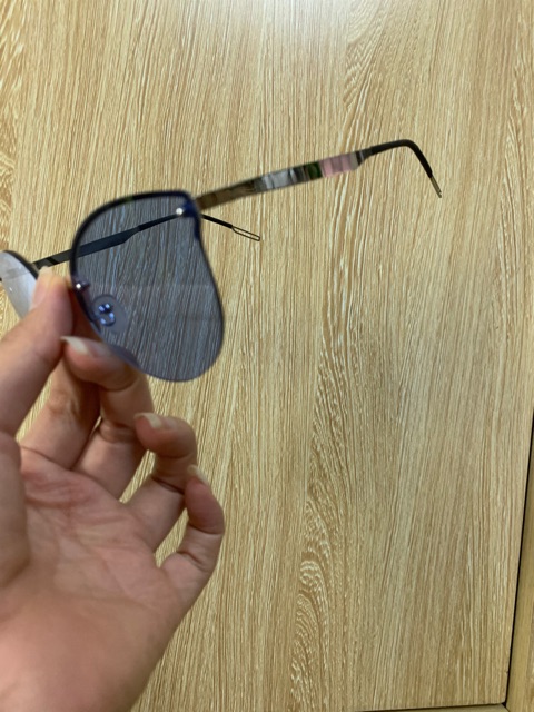 Kính mắt thời trang