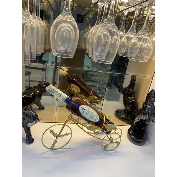 GIÁ KÊ CHAI RƯỢU VANG - XE ĐẠP CHỞ CHAI VANG SANG CHẢNH