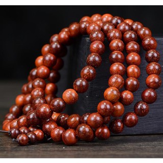 Vòng tay phong thủy gỗ đàn hương đỏ barsil, thơm dịu, mang lại tài lộc, công danh và tình duyên