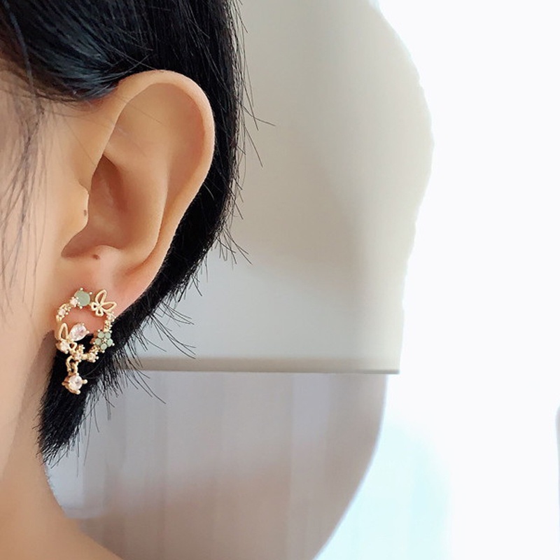 Khuyên Tai Nữ Trang Tạo Hình Độc Đáo