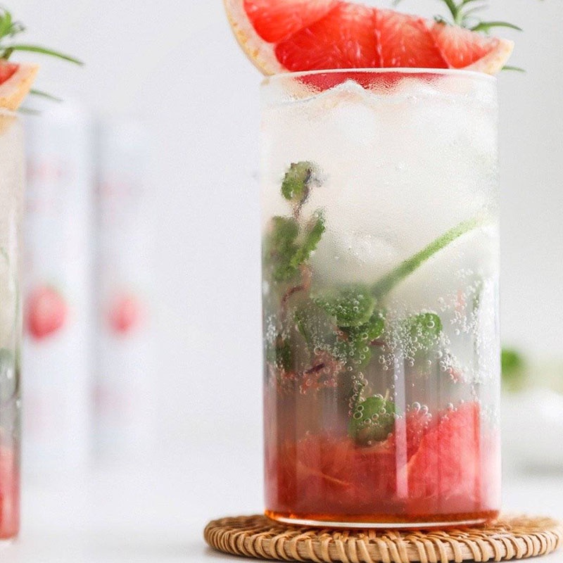 Cốc thủy tinh trong suốt hình vuông chịu nhiệt sáng tạo độc đáo