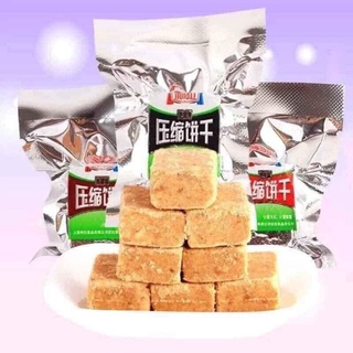 Lương khô mini ăn là nghiền, bánh lương khô dinh dưỡng, tiện lợi đủ vị: cacao, lạc, mè đen