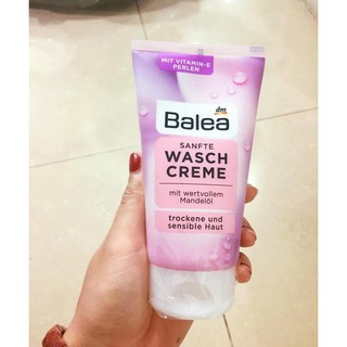 Sữa rửa mặt balea cho da khô và nhạy cảm Đức 150ml
