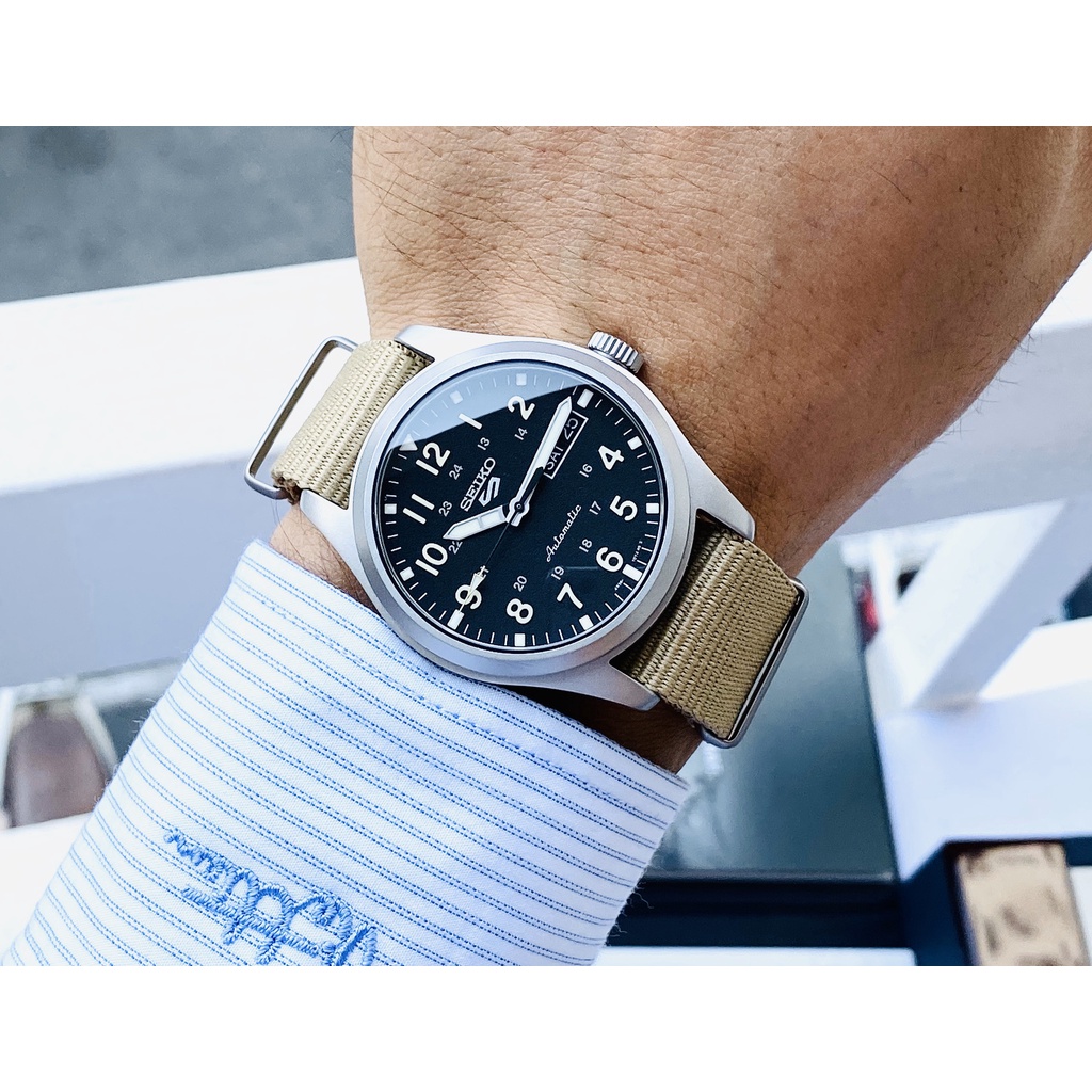 Đồng hồ nam dây vải Seiko 5 Sports SRPG35K1