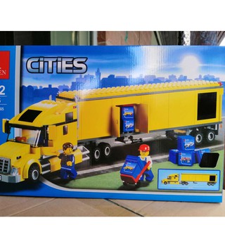 Đồ chơi Lắp ghép Mô hình Queen 82026 (CÓ SẴN) Toys R Us City Truck  Xếp hình Xe Tải 19068