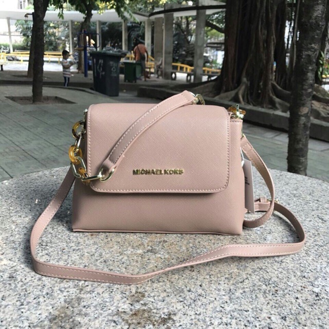 Túi Michael Kors MK phối màu hình thang size 22