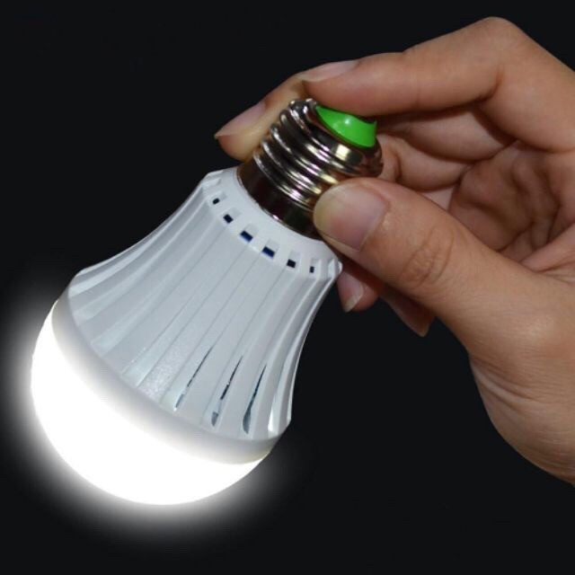 BÓNG ĐÈN LED TÍCH ĐIỆN 12W