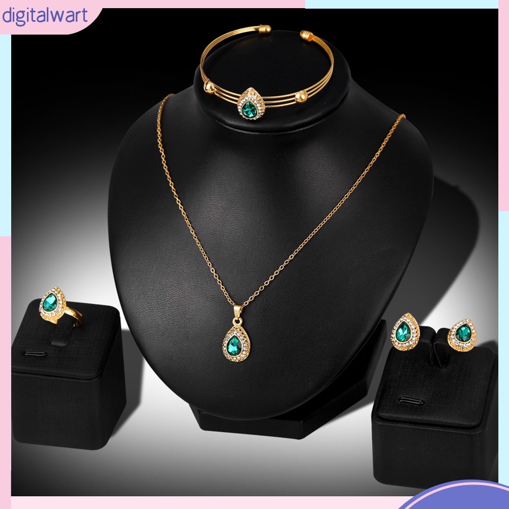 Bộ trang sức vòng cổ phong cách cổ điển