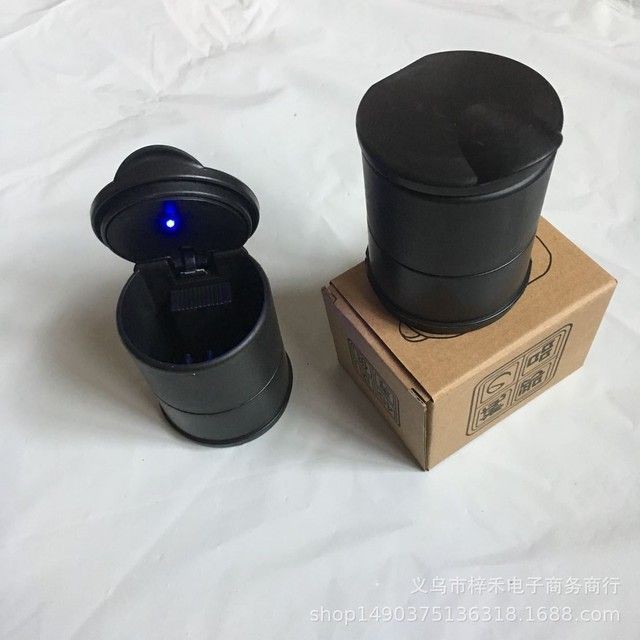 Gạt tàn thuốc để bàn hoặc xe hơi ô tô có đèn led