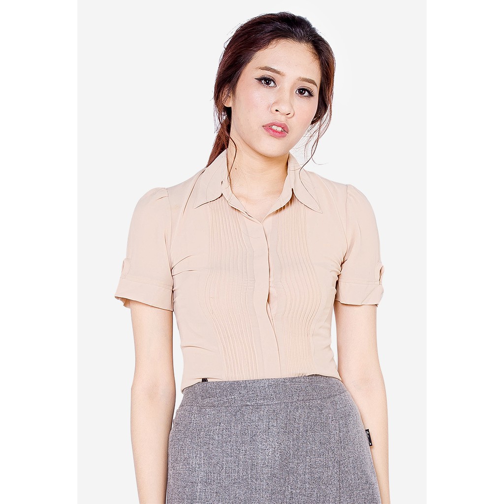 Áo sơ mi chiffon be tay cộc cổ đức mí dọc thân The One Fashion ADV0453BE