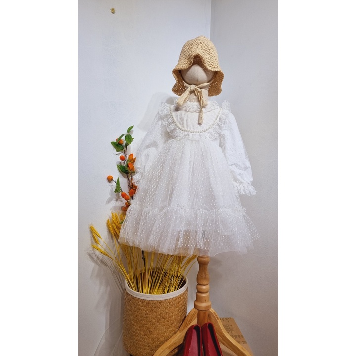 Váy cổ ren boi thêu,phối ren bậc thang