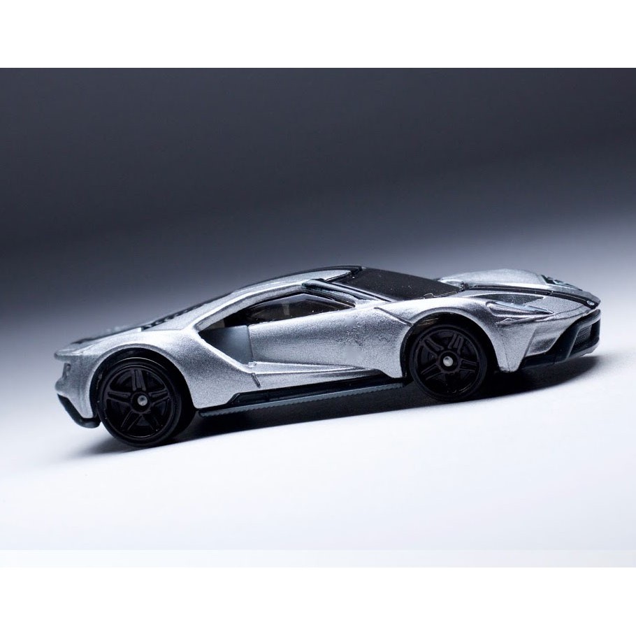 Siêu xe mô hình Tomica Ford GT Concecpt Car 2017 - Silver