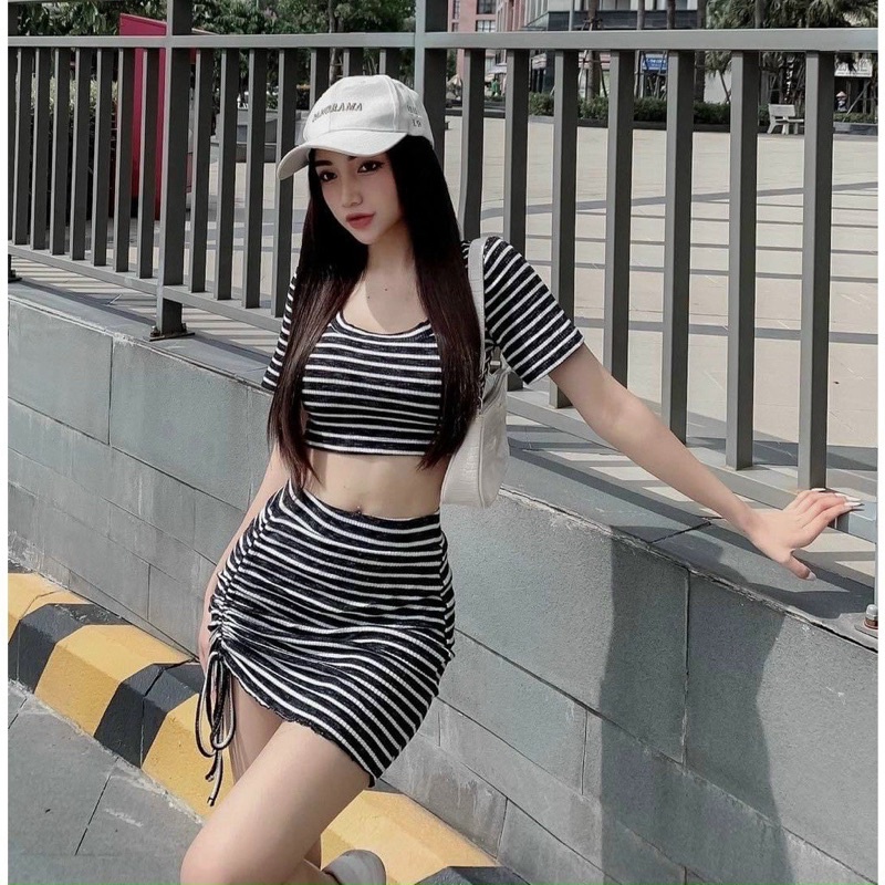Set Chân váy & áo croptop sọc rút dây sexy freesize