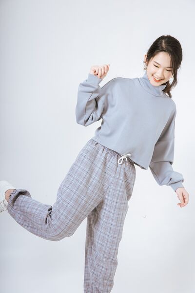 Áo nỉ vai rơi cao cổ | BigBuy360 - bigbuy360.vn